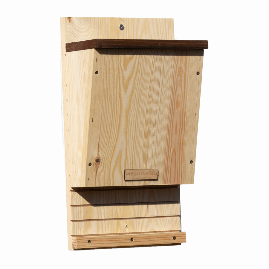 Wooden bat box - roost and shelter for bats Maluttebio